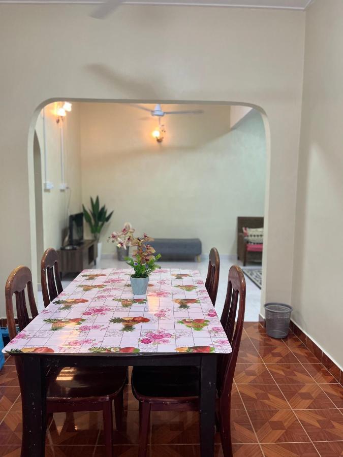 Ahza My Homestay Kemaman Chukai Екстериор снимка