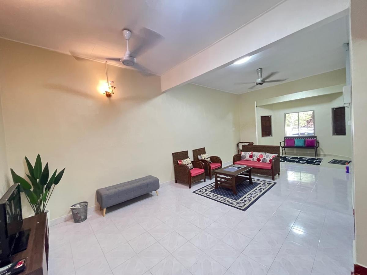 Ahza My Homestay Kemaman Chukai Екстериор снимка